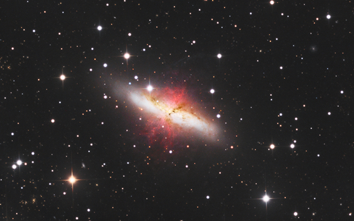 M 82